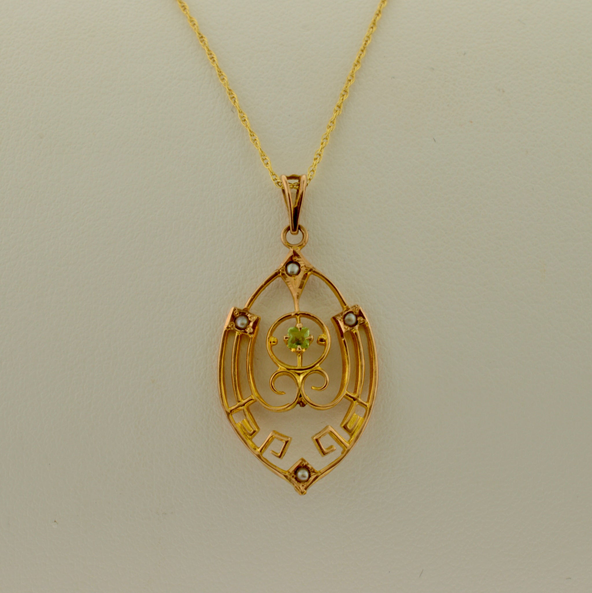 Peridot Kite Necklace – Marissa Collections